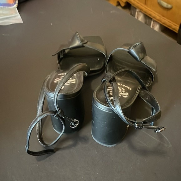Sam and Libby black heels size 8 - Picture 7 of 9